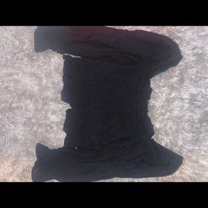 Ruffle black crop too